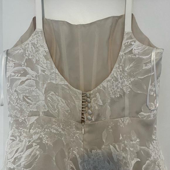 Ingrid Olić Rosalee wedding gown - Picture 9 of 9